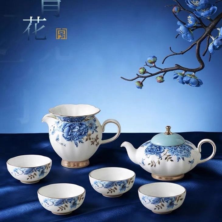 AURATIC Platinum Blue-and-White 8-Piece Tea Set