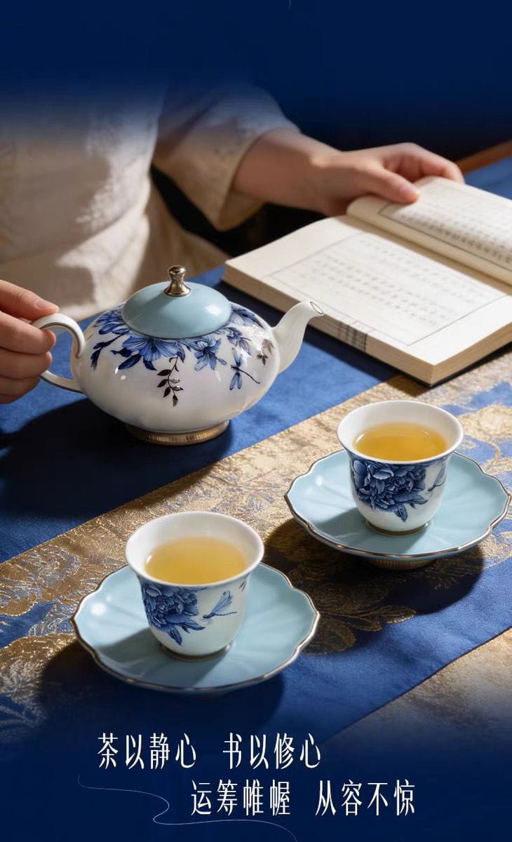 AURATIC Platinum Blue-and-White 8-Piece Tea Set